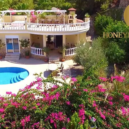 Honeymoon Villa