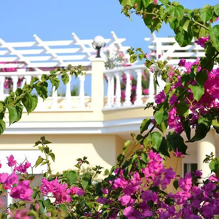 Honeymoon Vila *